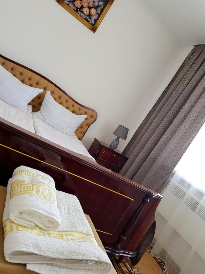 Adina Hotel Riscani Exterior photo